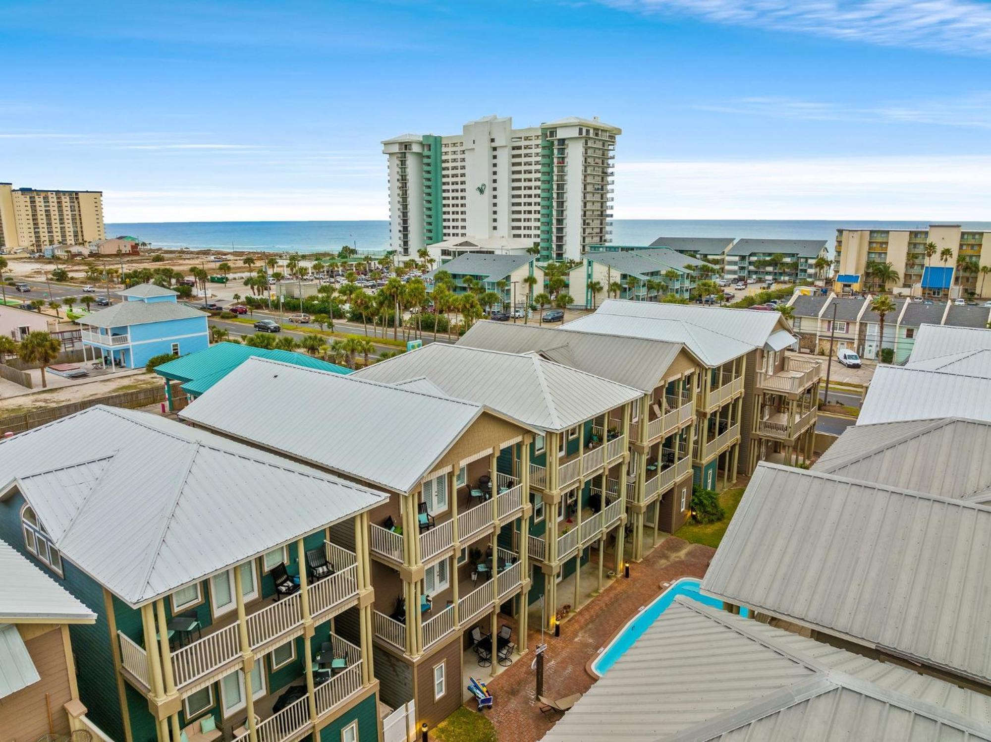 Crescent Moon Palace - A Luxury Home With Pool, Parking, Just Steps To The Beach Panama City Beach Bagian luar foto